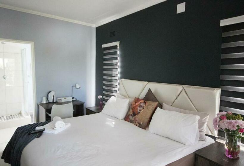 Pension 2 On Zk Matthews Guesthouse