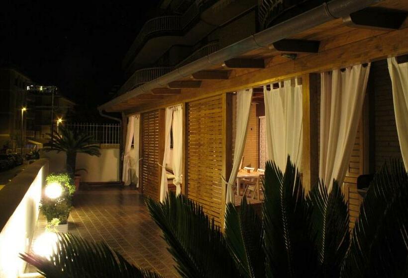 פנסיון A Casa Di Andrea E Lucia