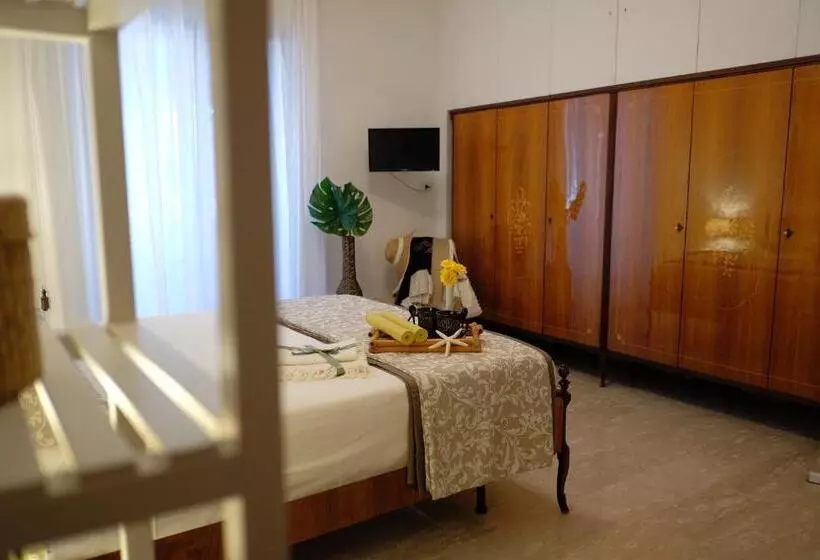 ペンション A Casa Di Andrea E Lucia
