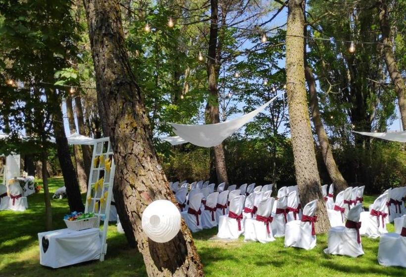 پانسیون Casa Jardín El Colmenar