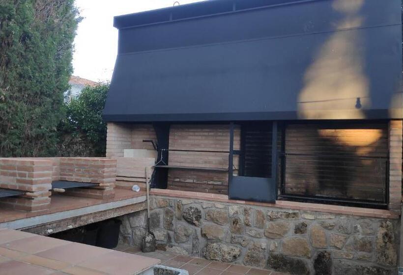 پانسیون Casa Jardín El Colmenar