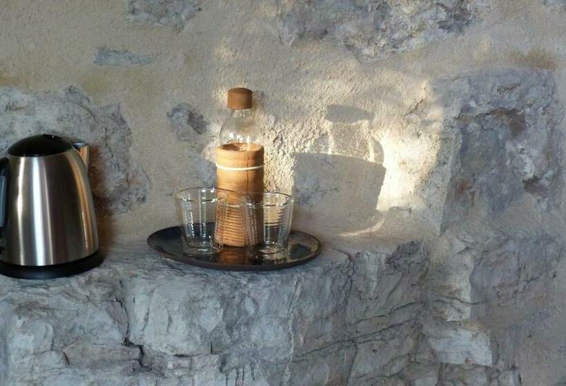 פנסיון Les Jardins Sauvages