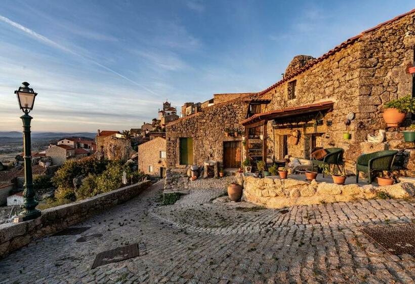 پانسیون Old House