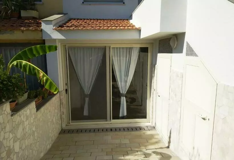 Majatalo Oristano Camera Arancio Max 3pers,bagno,uso Cucina