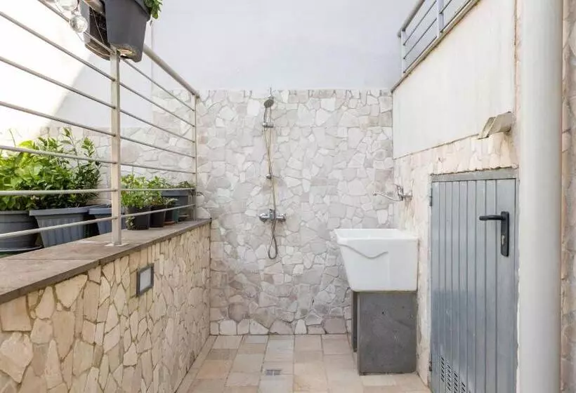 Majatalo Oristano Camera Arancio Max 3pers,bagno,uso Cucina