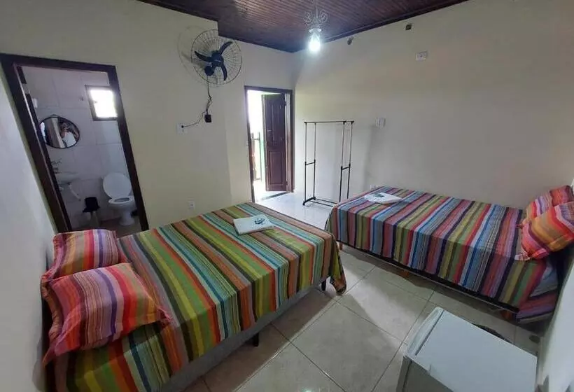 Retkeilymaja Sobrado Flor De Maio