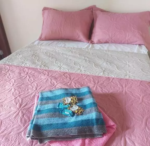 Retkeilymaja Sobrado Flor De Maio