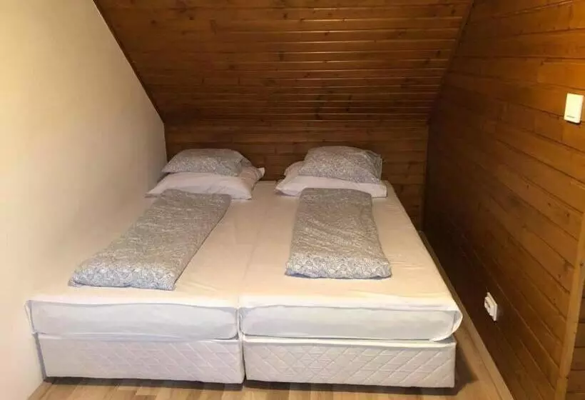 Aamiaismajoitus (B&B) Natúra Panzió&apartmanház