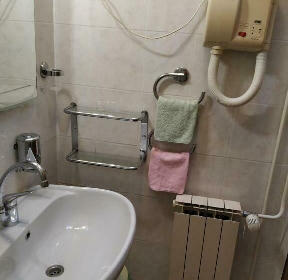 هتل Accomodation Pertout