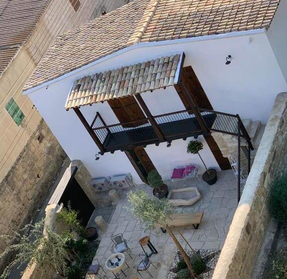 بنسيون Casavero