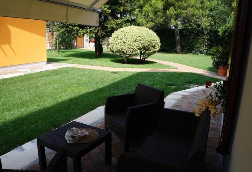 פנסיון La Brigata Apartments Suite Room