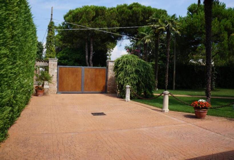 פנסיון La Brigata Apartments Suite Room