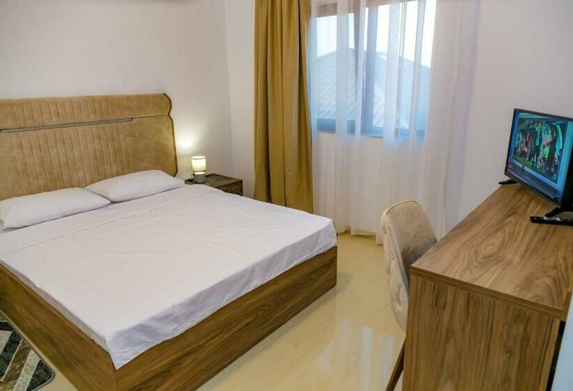 膳宿费 Summer Villa