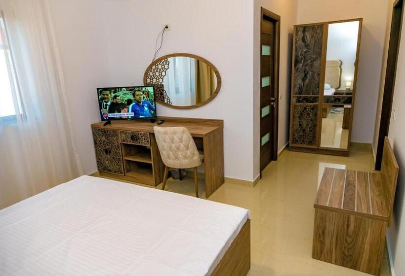 膳宿费 Summer Villa