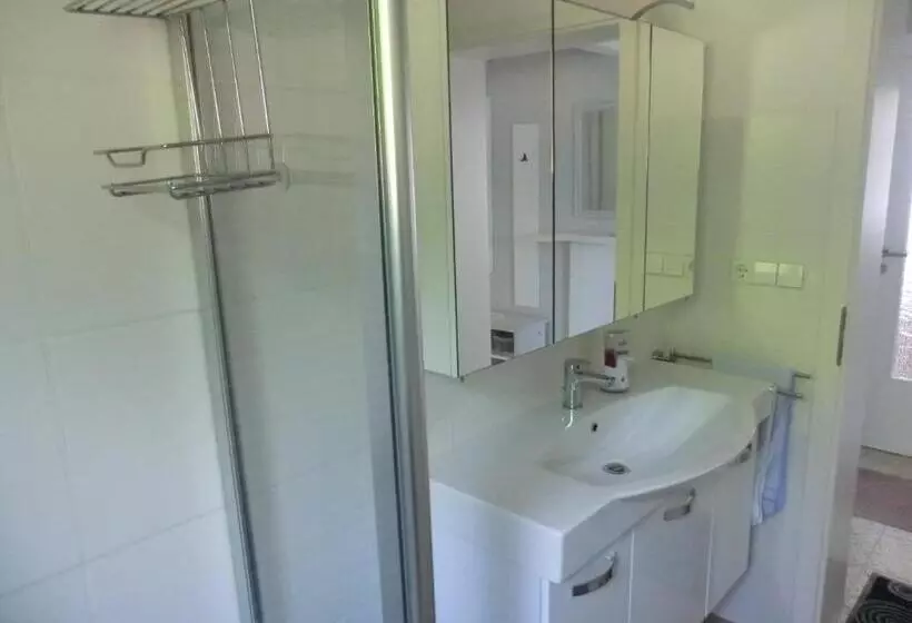 Aamiaismajoitus (B&B) Fam.schwenkel