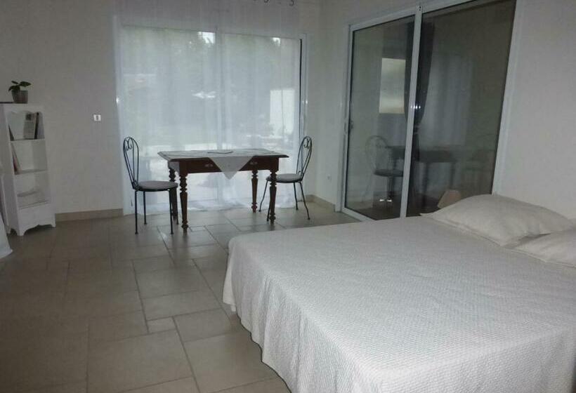 تختخواب و صبحانه L Epicerie