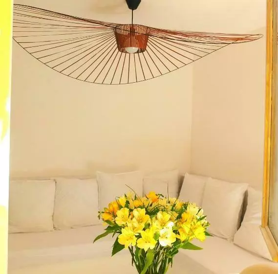 Aamiaismajoitus (B&B) La Maison Jaune