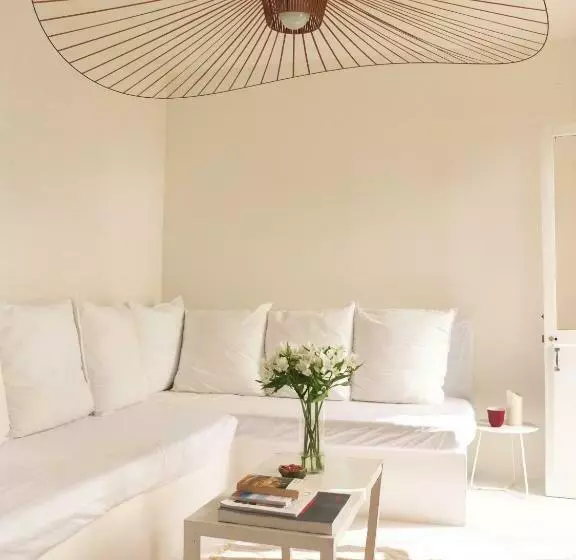 Aamiaismajoitus (B&B) La Maison Jaune