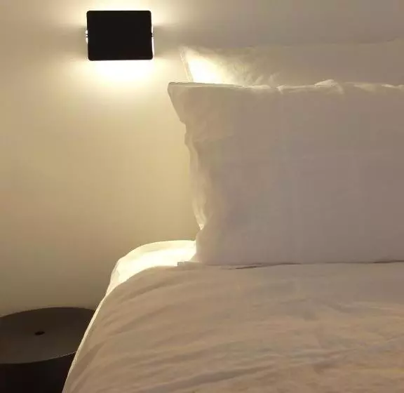 Aamiaismajoitus (B&B) La Maison Jaune