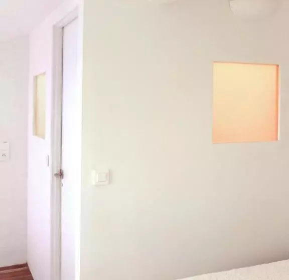 Aamiaismajoitus (B&B) La Maison Jaune