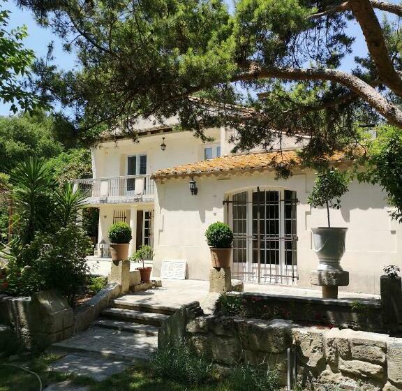 تختخواب و صبحانه Le Mas Des Agapes