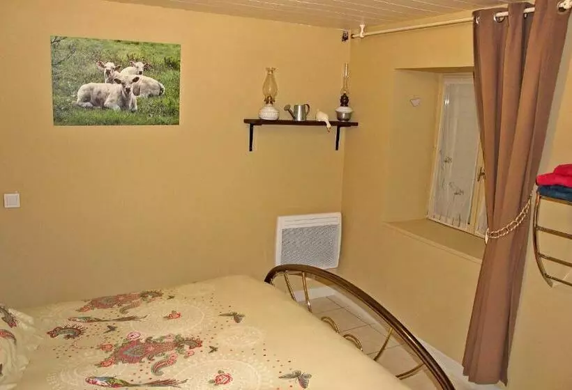 Aamiaismajoitus (B&B) Le Pré De Luceau