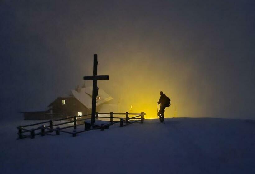 ホテル Speiereckhütte