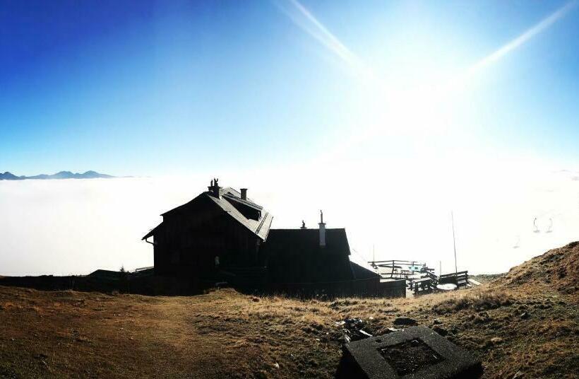 ホテル Speiereckhütte