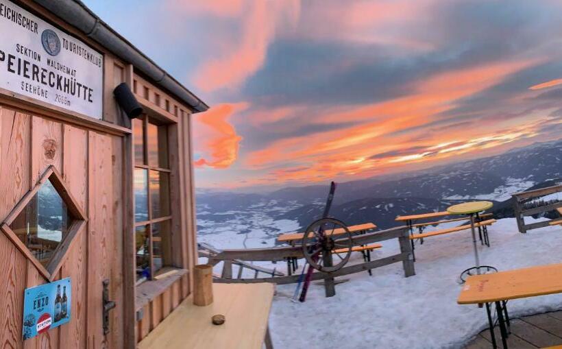 ホテル Speiereckhütte