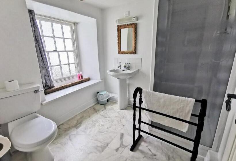 ホテル The Darlington