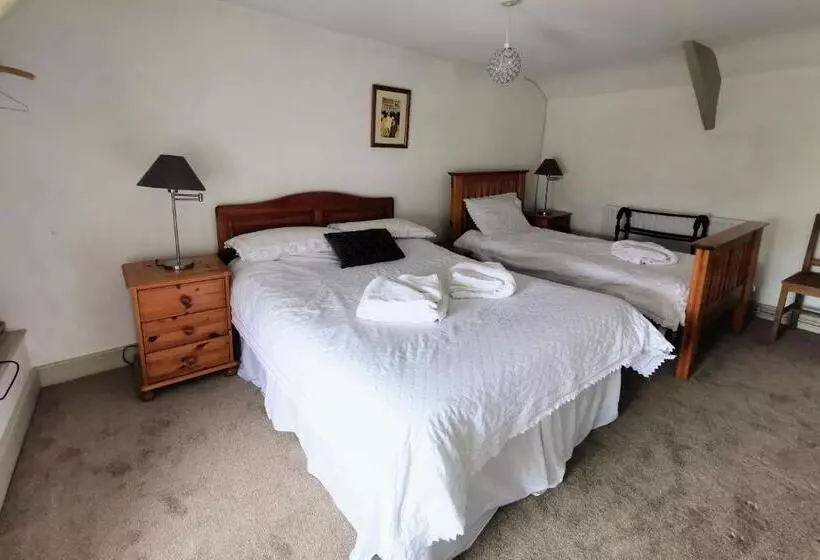 ホテル The Darlington