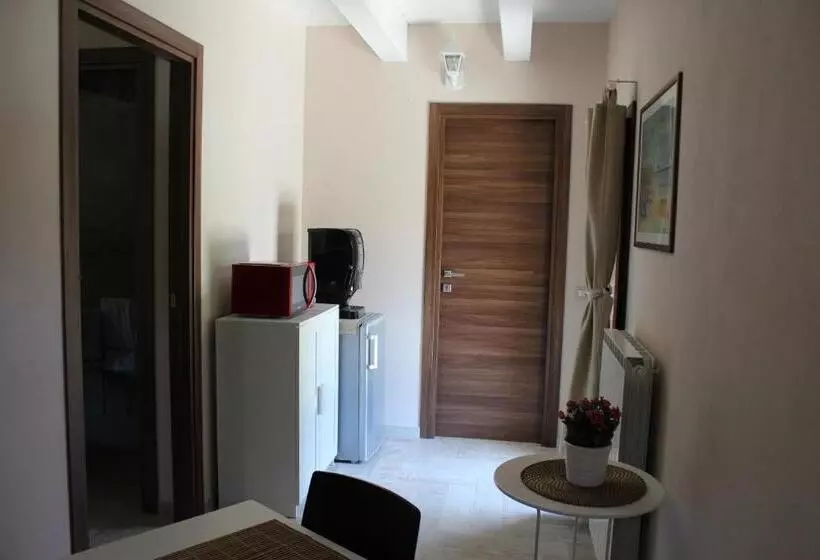 پانسیون Archi Rooms