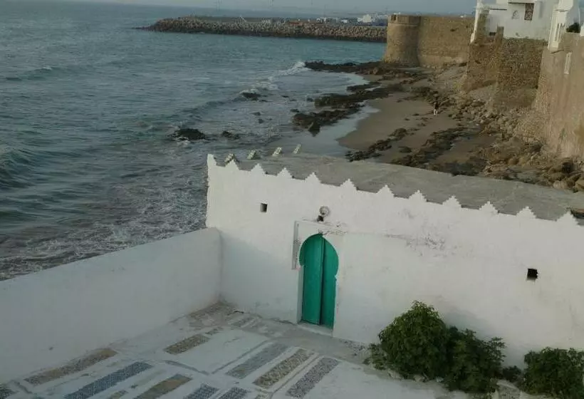 پانسیون Darmimouna