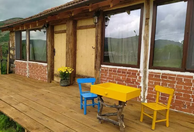 Majatalo The Old Nest