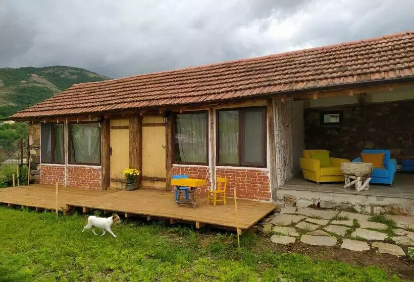 Majatalo The Old Nest