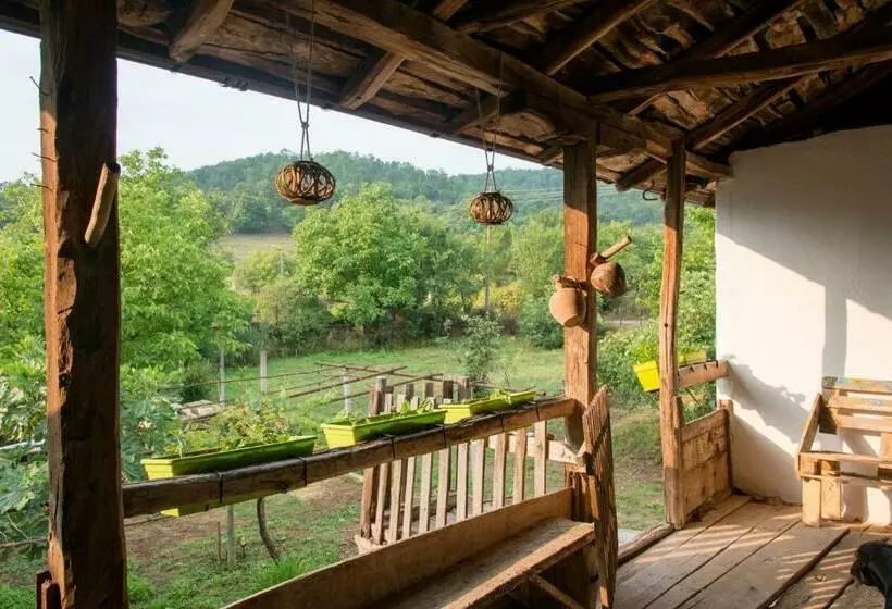 Majatalo The Old Nest