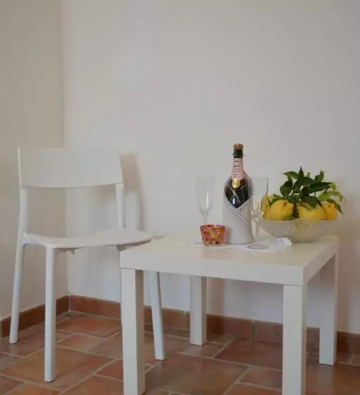 ベッドアンドブレックファースト Baia Della Serenità