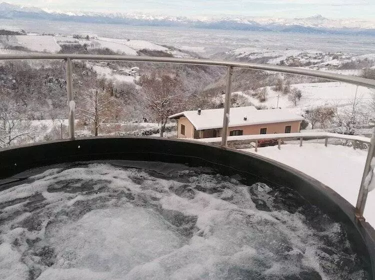 Aamiaismajoitus (B&B) Villa Belvedere Langhe