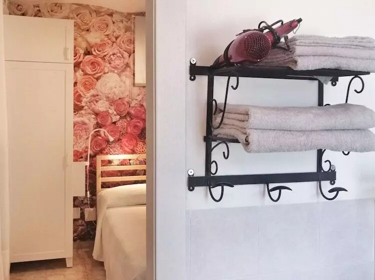 Aamiaismajoitus (B&B) Villa Belvedere Langhe