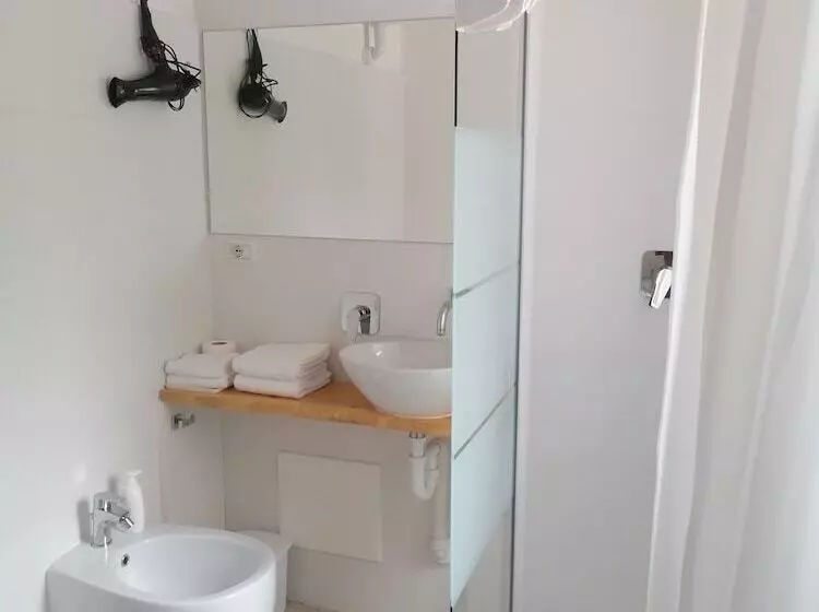 Aamiaismajoitus (B&B) Villa Belvedere Langhe