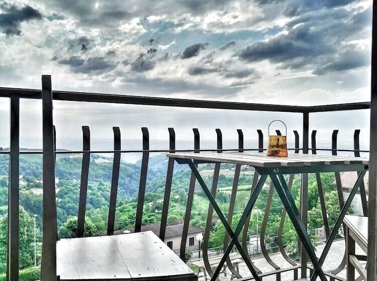 צימר Villa Belvedere Langhe