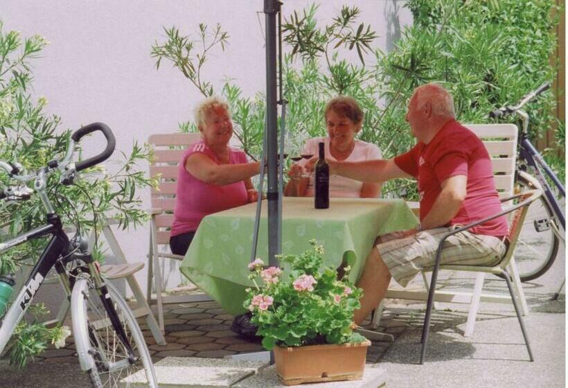 Bed and Breakfast Winzerhof Michael Gartner