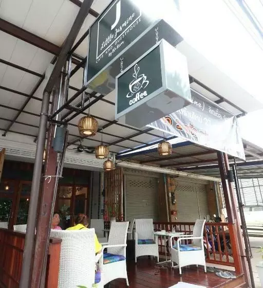 پانسیون Little Jasmine By The River