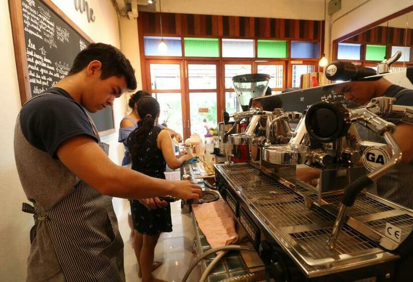 پانسیون Little Jasmine By The River