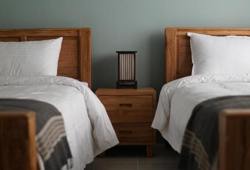 پانسیون Little Jasmine By The River