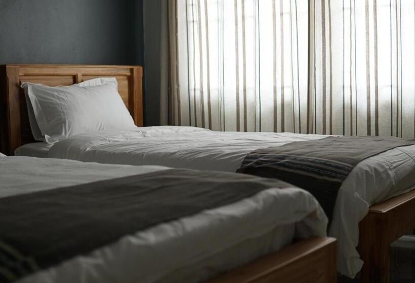 پانسیون Little Jasmine By The River