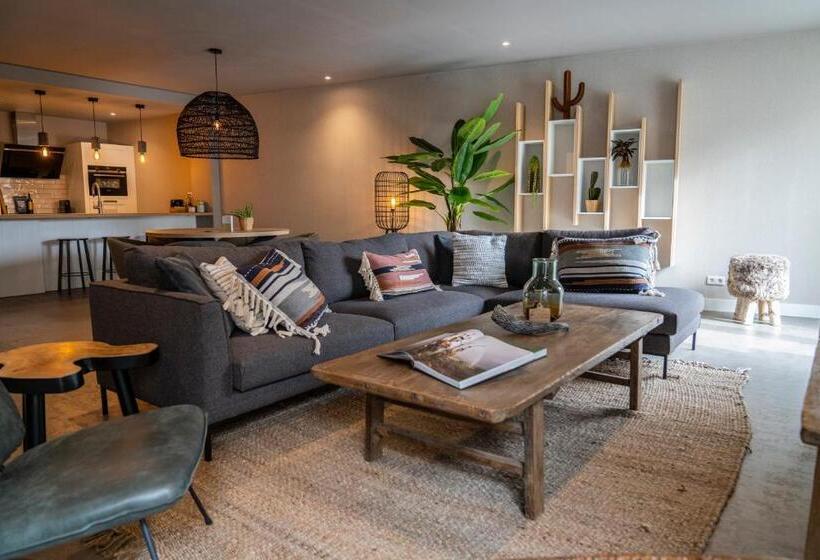 Just Texel Suites & Apartments