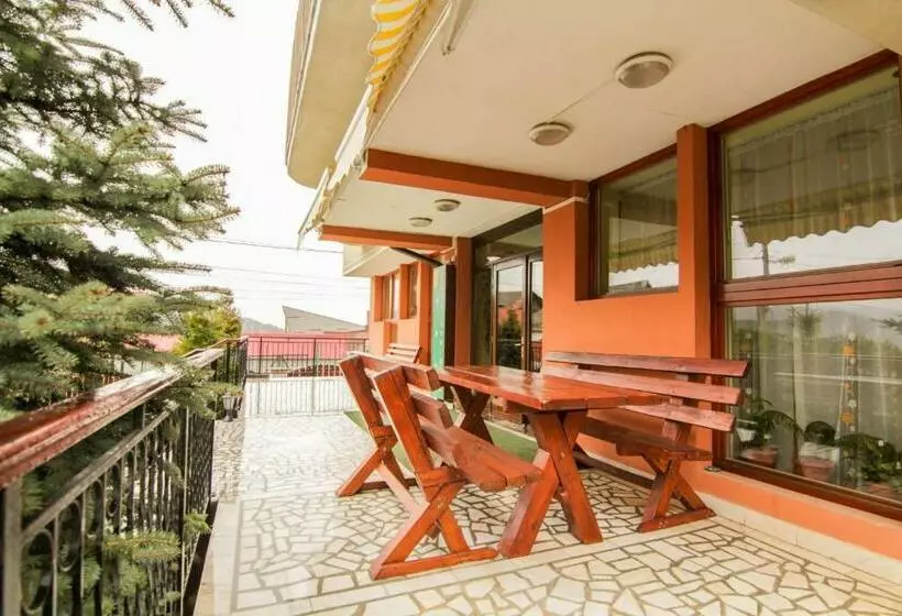 پانسیون Casa Soricelu