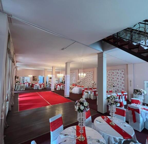 膳宿费 Vila Restaurant Sofia