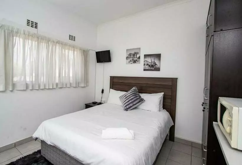 ペンション Willow Guest House